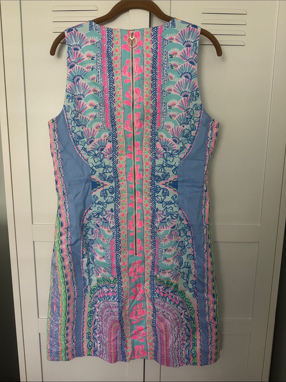 Lilly Pulitzer Sleeveless Floral Print Shift Dress in Blue & Pink - Picture 2 of 4